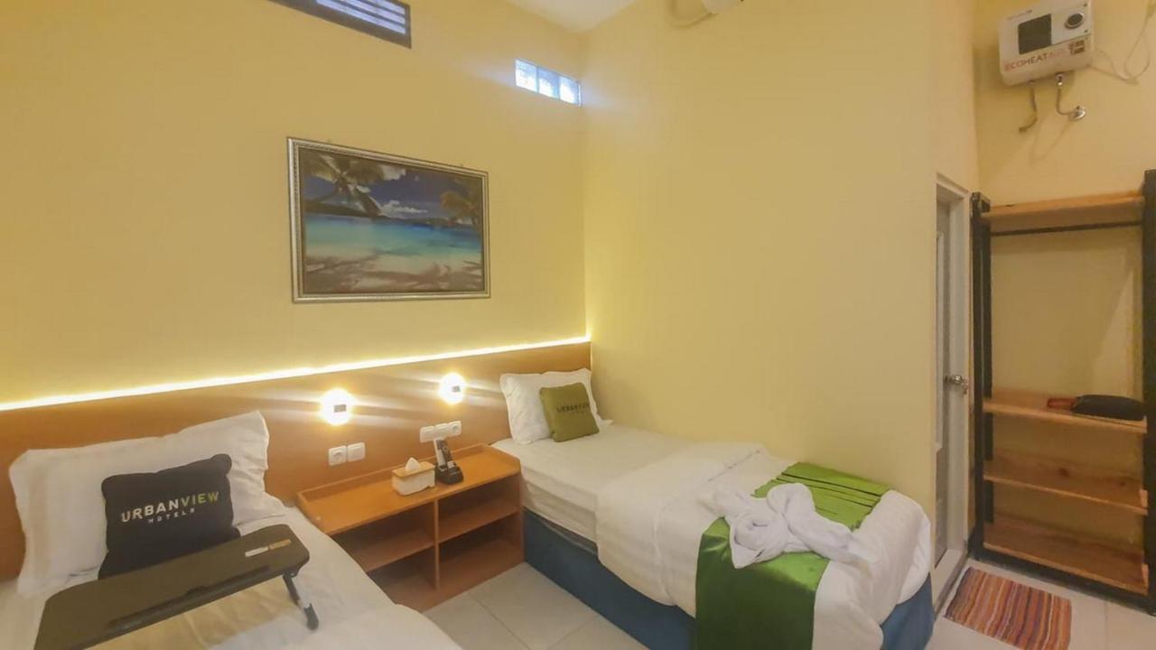 Urbanview Hotel Sakura Kampung Inggris Pare By Reddoorz Ngoại thất bức ảnh