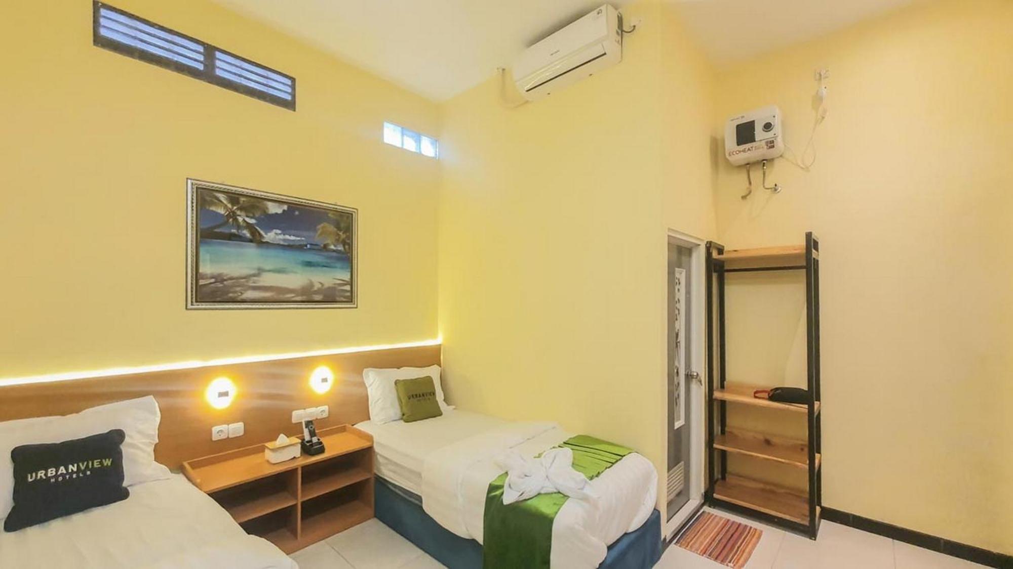 Urbanview Hotel Sakura Kampung Inggris Pare By Reddoorz Ngoại thất bức ảnh